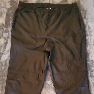Nike New without tags Nylon windbreaker lightweight jogging pants size med.